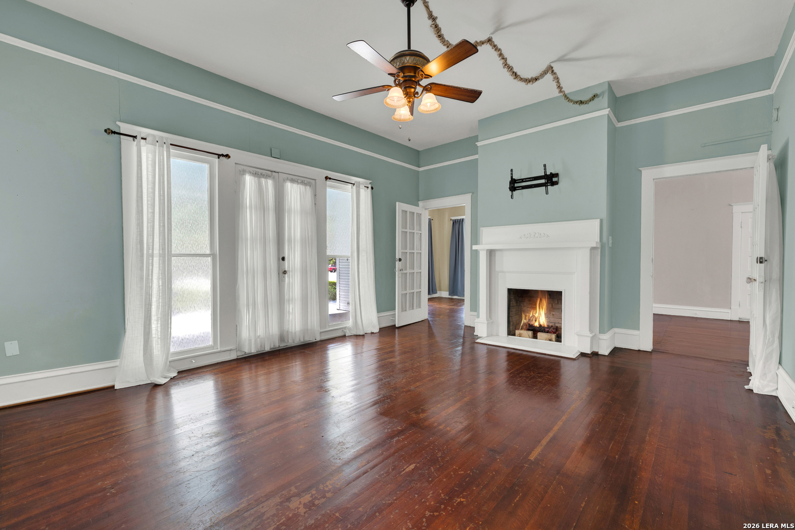 214 S Pecan Avenue Luling TX 78648