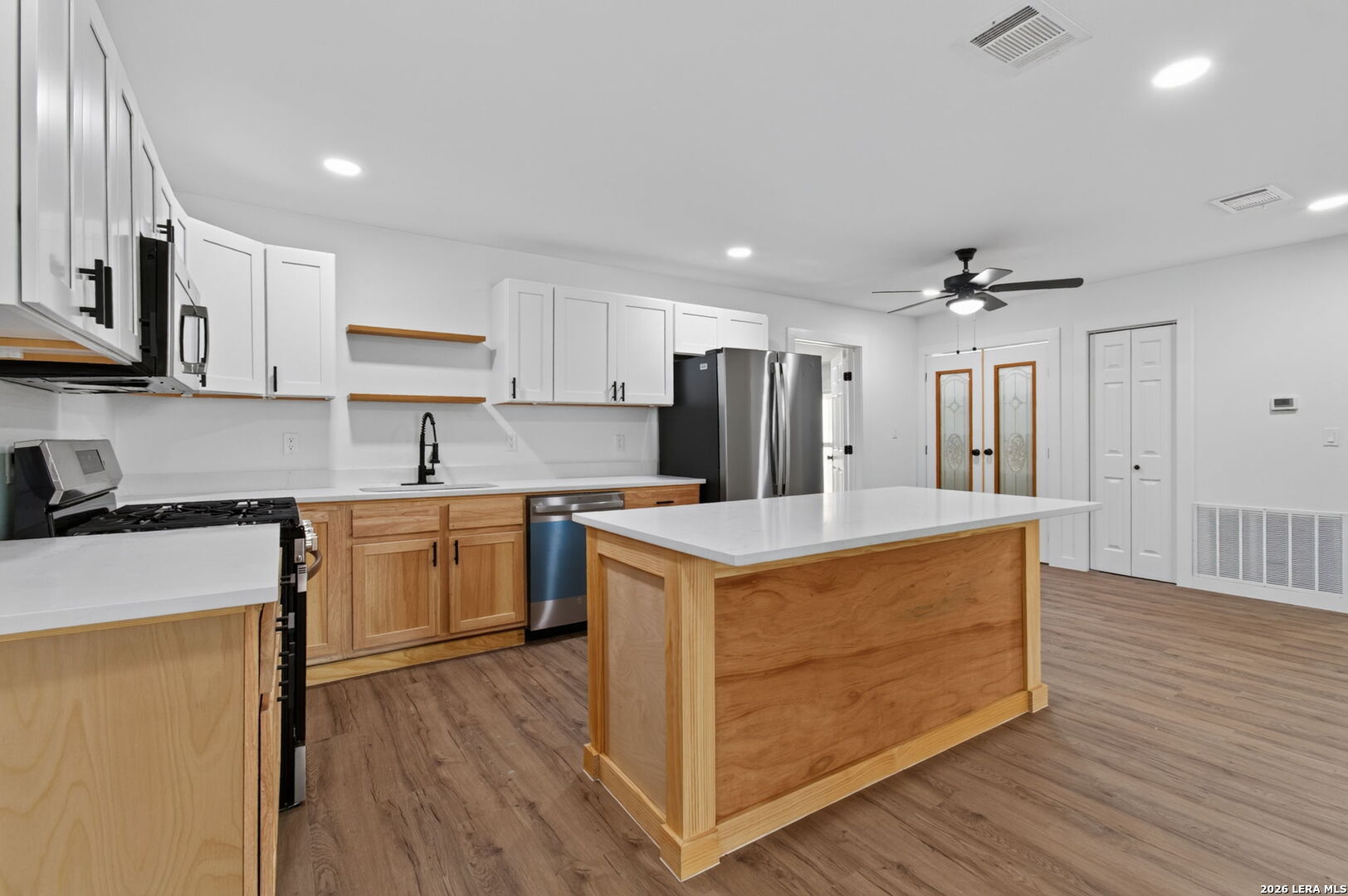 1215 Olive Jourdanton TX 78026