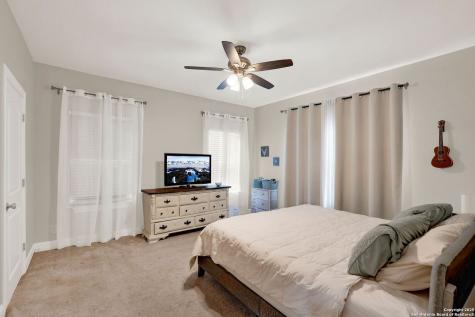 1301 Avenue H Hondo TX 78861