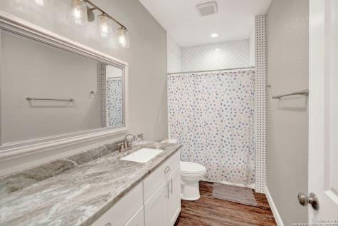 1301 Avenue H Hondo TX 78861