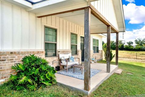 1301 Avenue H Hondo TX 78861