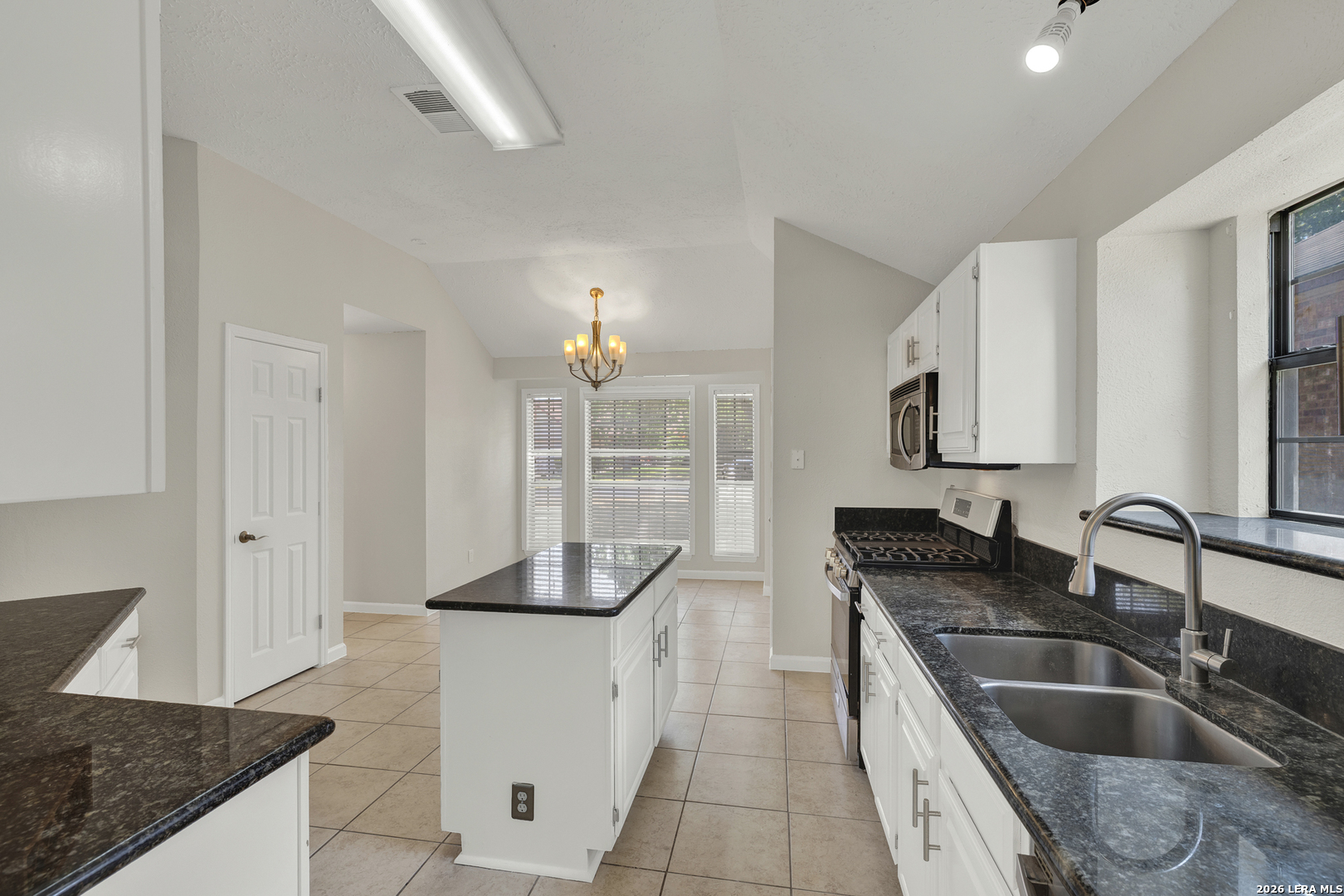 14639 Highland Ridge San Antonio TX 78233
