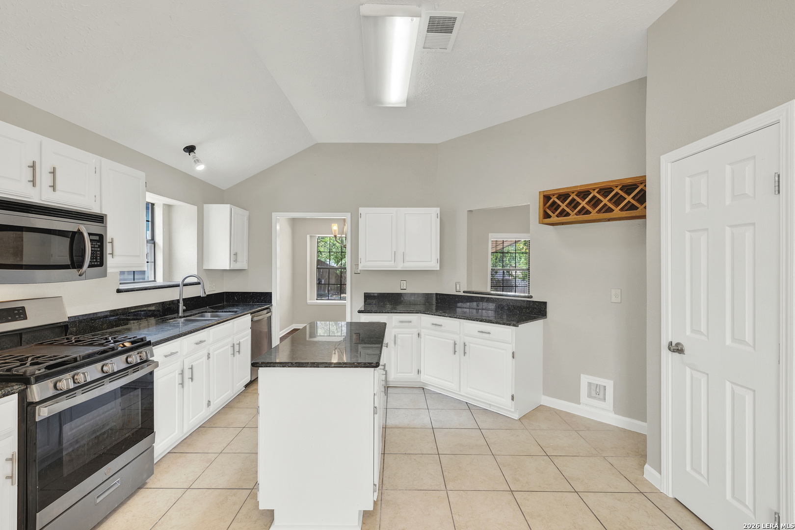14639 Highland Ridge San Antonio TX 78233