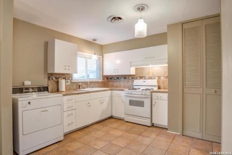 5911 Shoreview Place San Antonio TX 78242