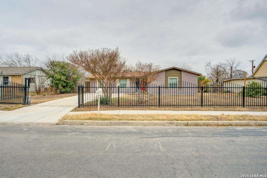 5911 Shoreview Place San Antonio TX 78242