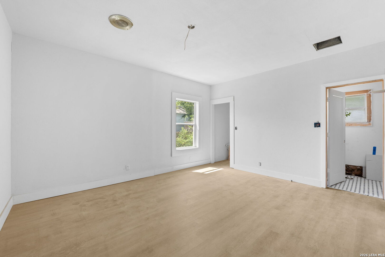2727 E Houston Street San Antonio TX 78202