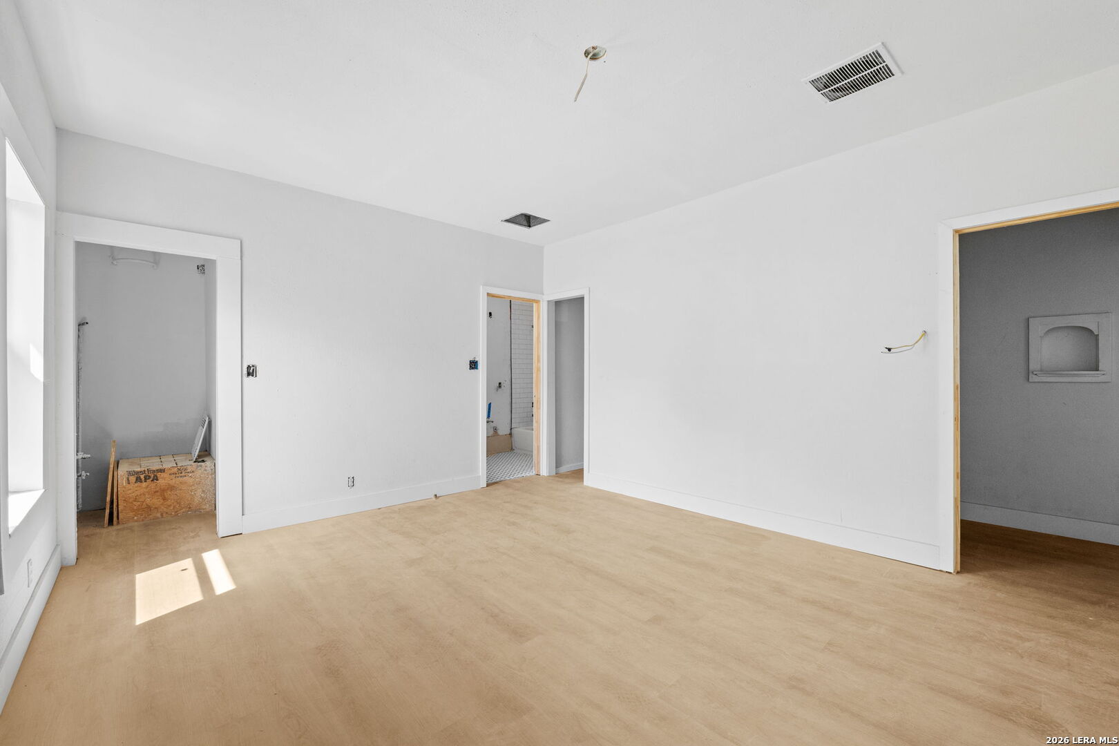 2727 E Houston Street San Antonio TX 78202