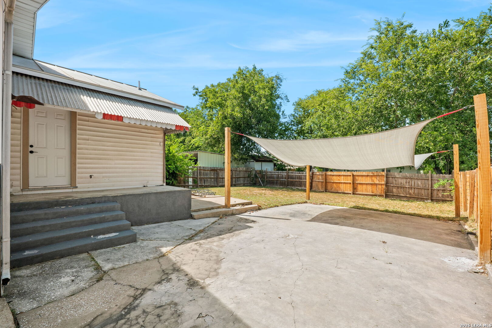 2727 E Houston Street San Antonio TX 78202
