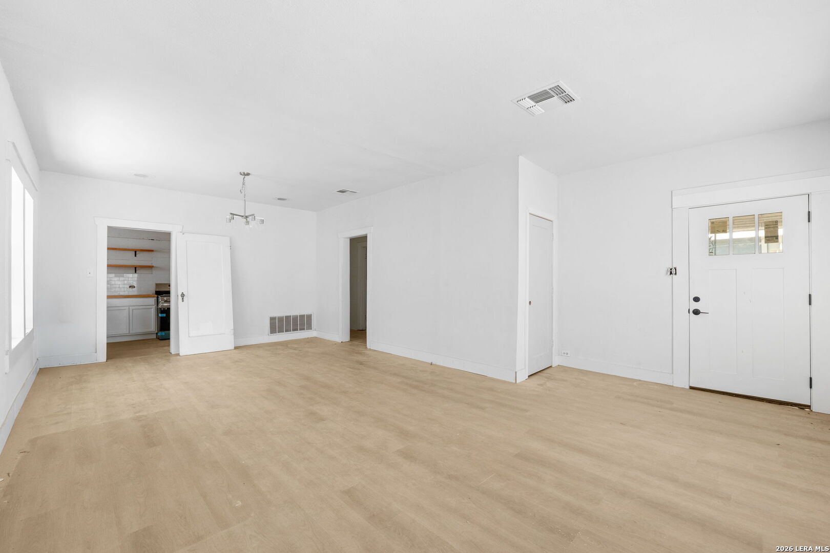 2727 E Houston Street San Antonio TX 78202