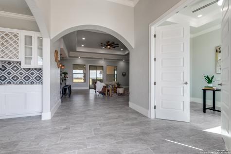 252 Venado Oaks Castroville TX 78009