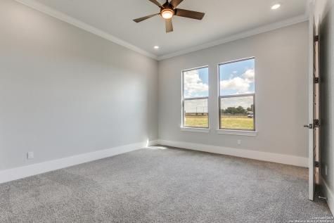 252 Venado Oaks Castroville TX 78009