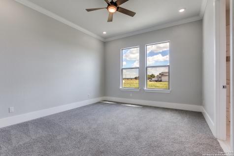 252 Venado Oaks Castroville TX 78009