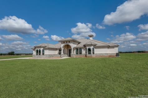 252 Venado Oaks Castroville TX 78009