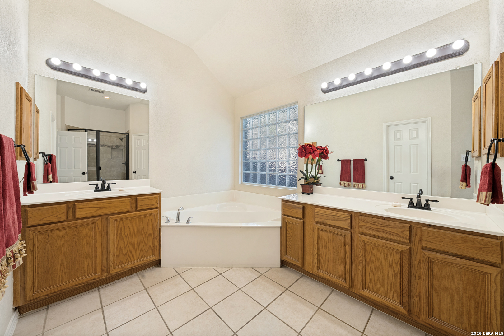 19534 Mill Oak San Antonio TX 78258