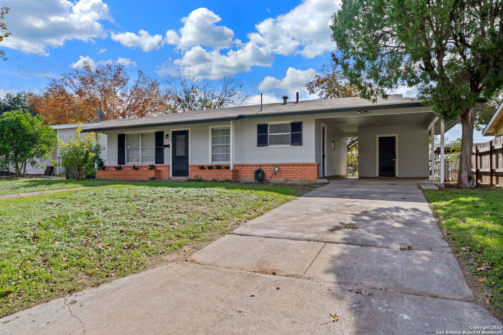 778 Utopia Lane San Antonio TX 78223