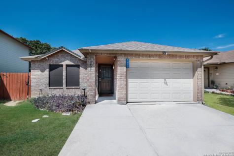 5423 Champions Hill Drive San Antonio TX 78233