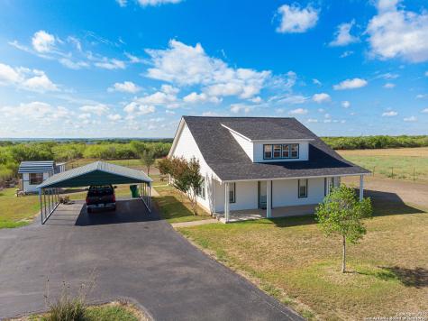 365 Leissner School Road Seguin TX 78155