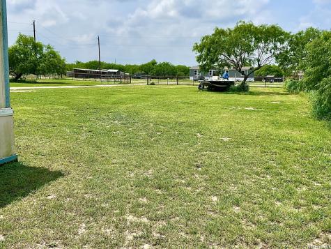 110 Agape Road Woodsboro TX 78393