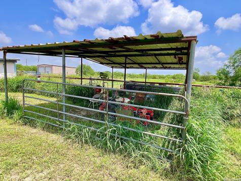 110 Agape Road Woodsboro TX 78393