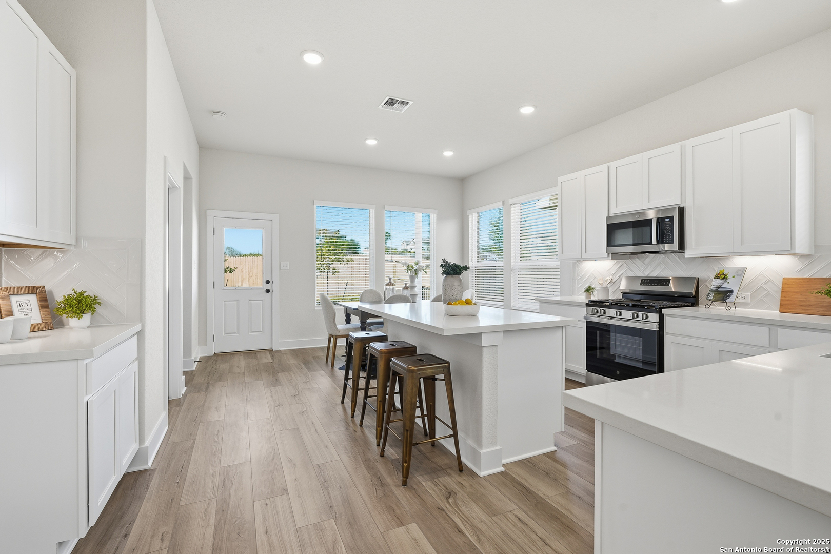 178 Jax Loop San Antonio TX 78253