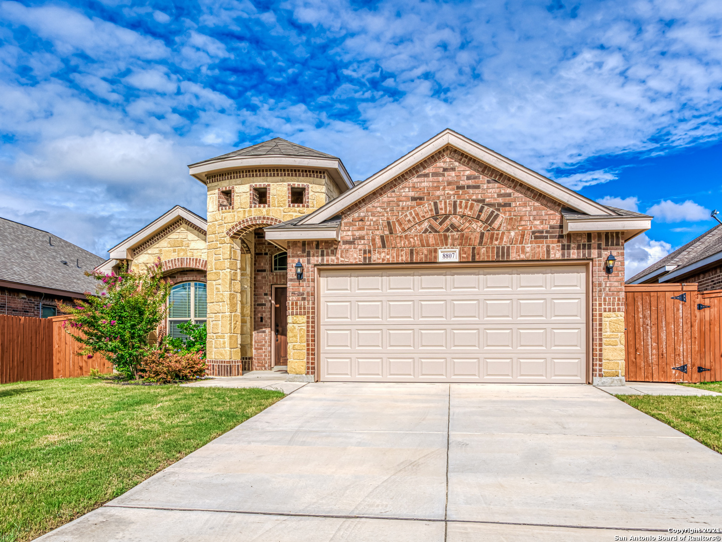 8807 Shady Mountain San Antonio TX 78254