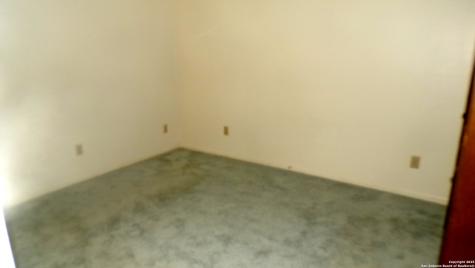 1036 Hilltop Road Beeville TX 78102