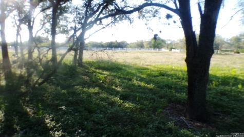 1036 Hilltop Road Beeville TX 78102