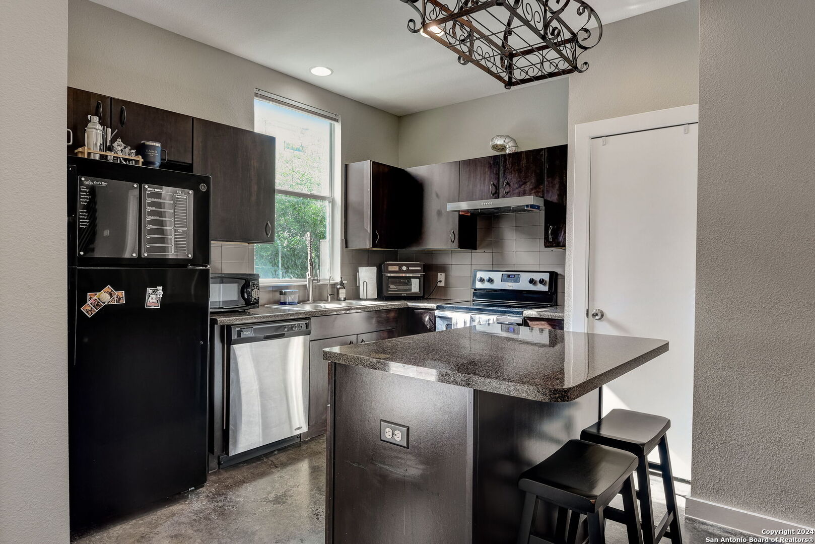 142 E Myrtle Street San Antonio TX 78212
