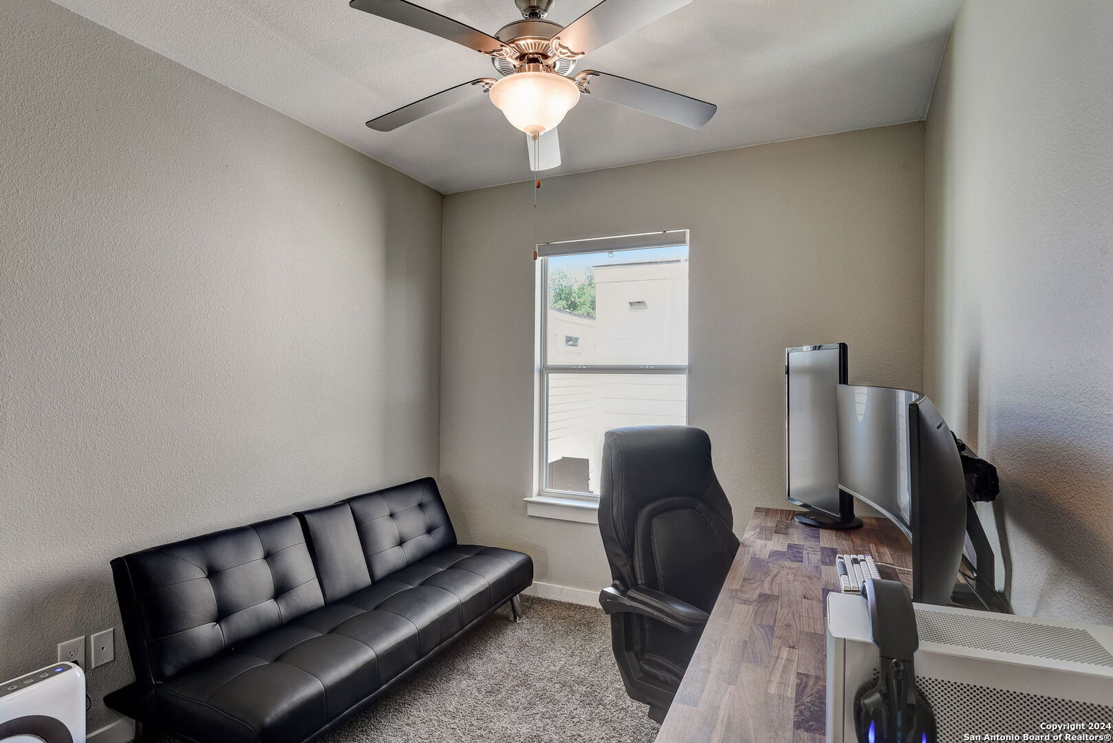 142 E Myrtle Street San Antonio TX 78212