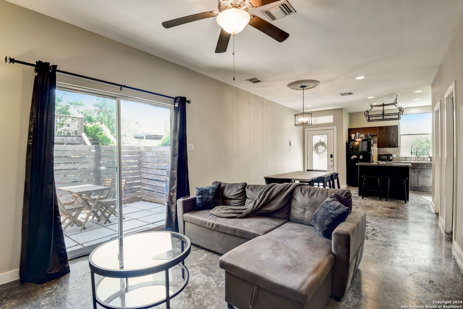 142 E Myrtle Street San Antonio TX 78212
