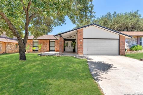 8719 Woods End Street San Antonio TX 78240