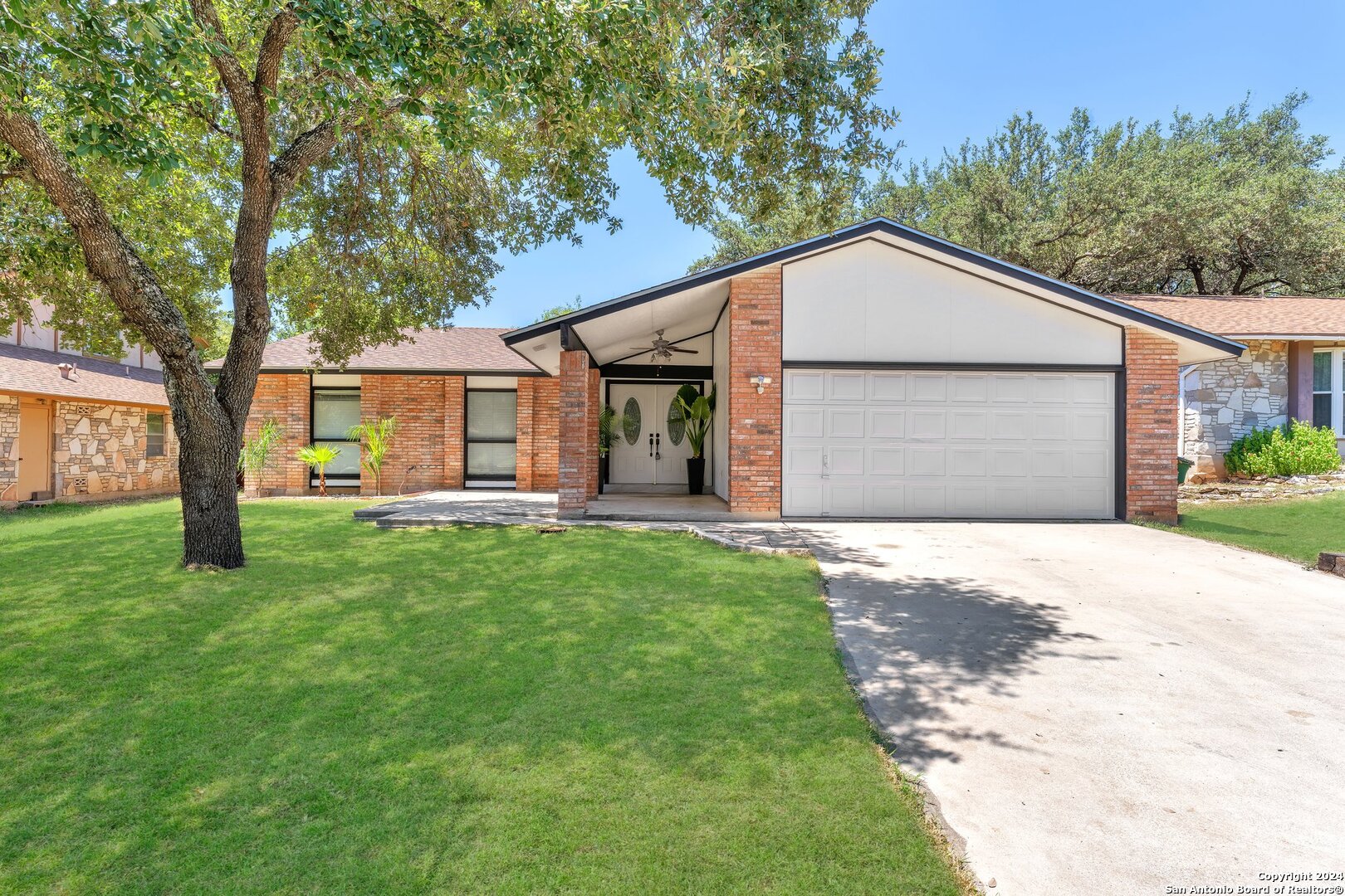 8719 Woods End Street San Antonio TX 78240