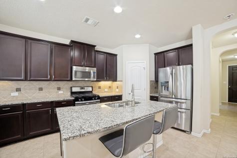 6431 Lionheart Park San Antonio TX 78240