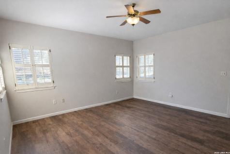 660 Oak Valley Drive Kerrville TX 78028