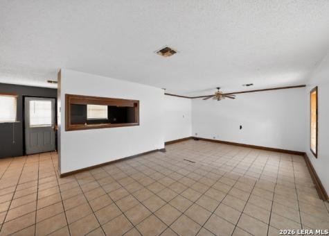 2203 Colony Drive Hondo TX 78861