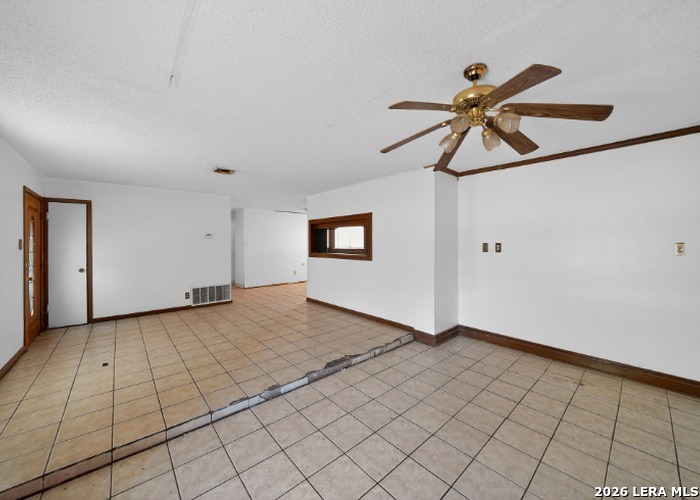 2203 Colony Drive Hondo TX 78861