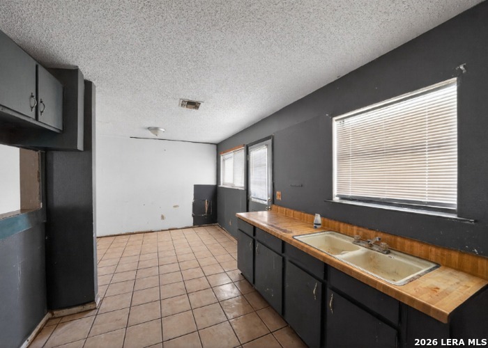 2203 Colony Drive Hondo TX 78861