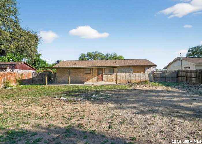 2203 Colony Drive Hondo TX 78861