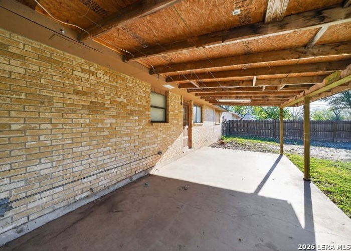 2203 Colony Drive Hondo TX 78861
