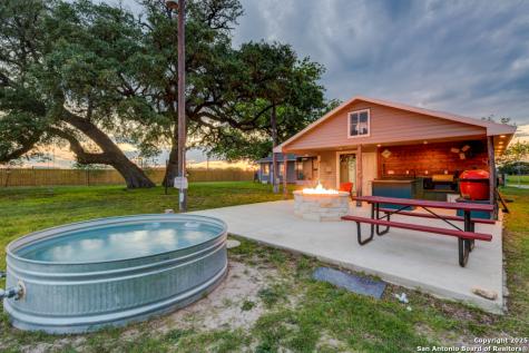 15592 Miller St Hedwig TX 78152
