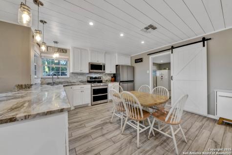 15592 Miller St Hedwig TX 78152