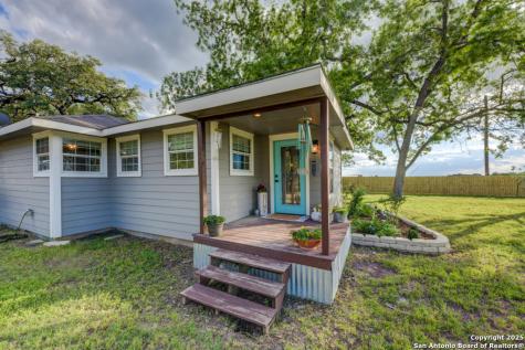 15592 Miller St Hedwig TX 78152