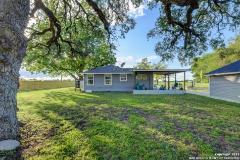 15592 Miller St Hedwig TX 78152
