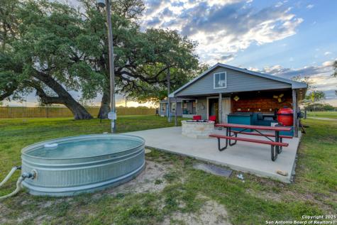 15592 Miller St Hedwig TX 78152