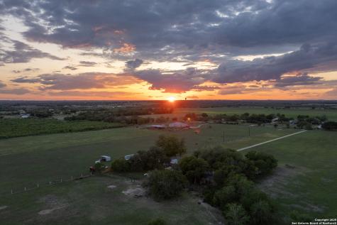 15592 Miller St Hedwig TX 78152