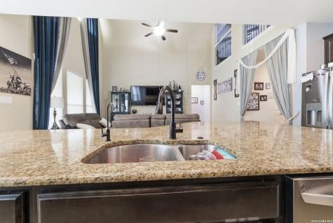 2739 Sueno Point San Antonio TX 78245