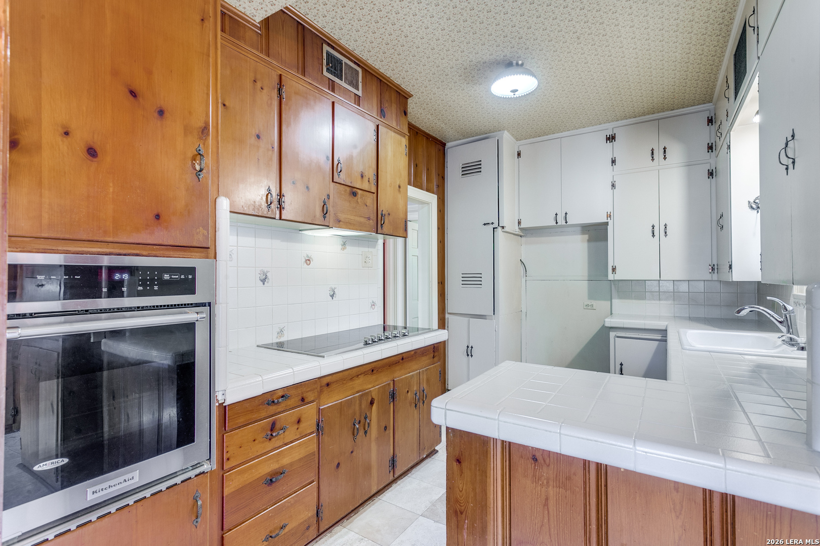 131 Mary D Alamo Heights TX 78209