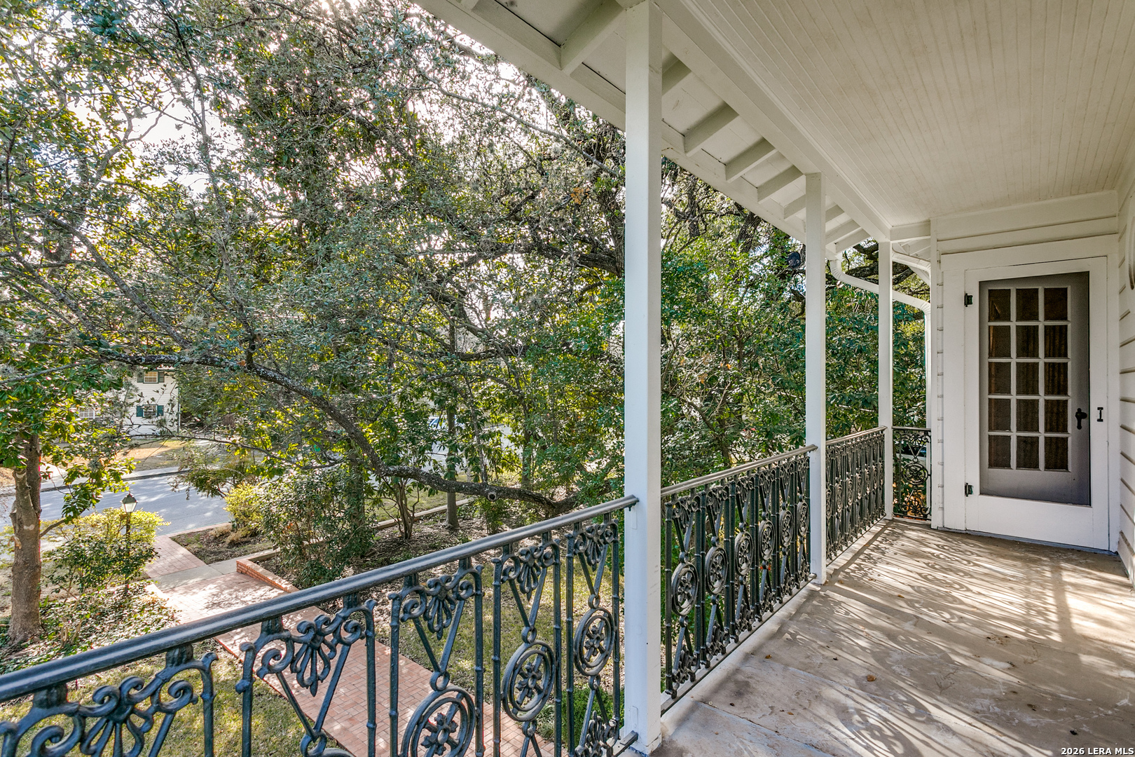 131 Mary D Alamo Heights TX 78209