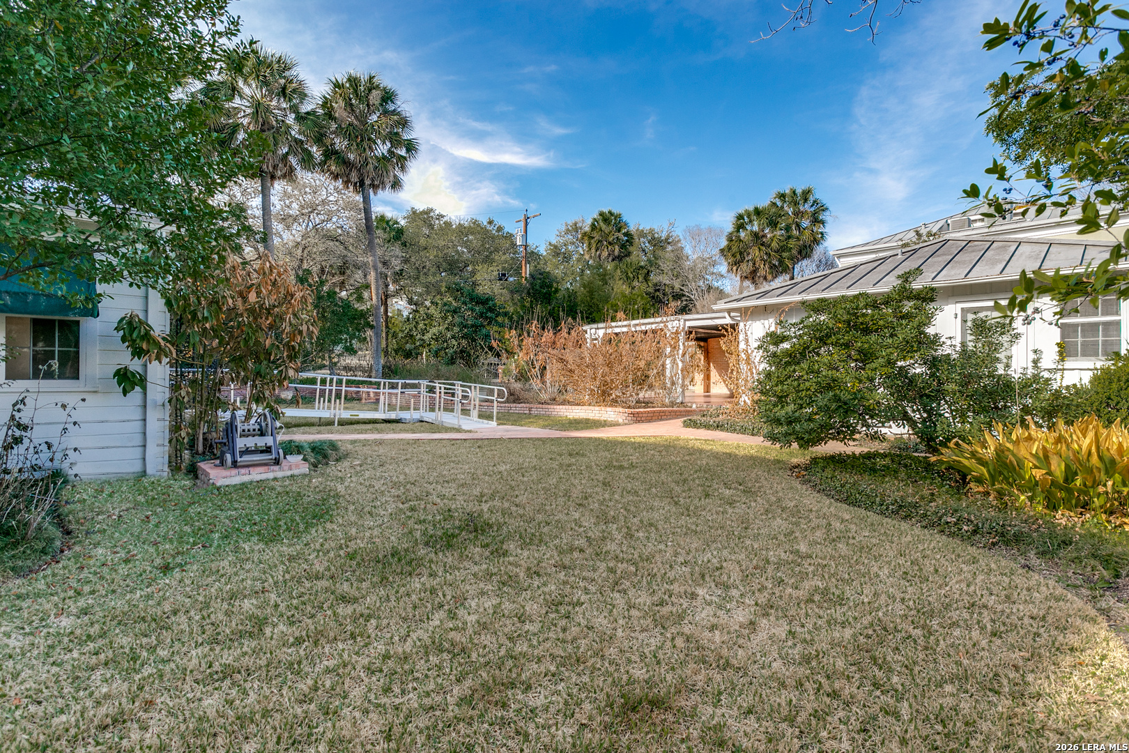 131 Mary D Alamo Heights TX 78209