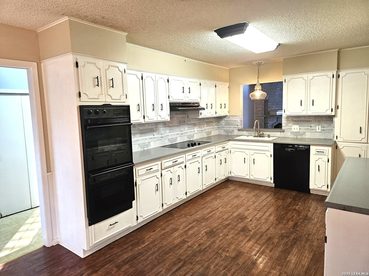 9349 Blazing Star Garden Ridge TX 78266